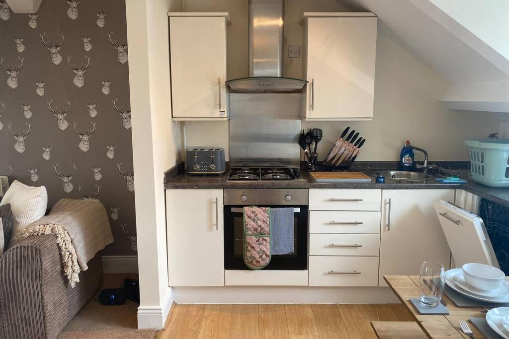 Upper 2 Bedroom Apartment In The Heart Of Jesmond Newcastle upon Tyne Exteriér fotografie